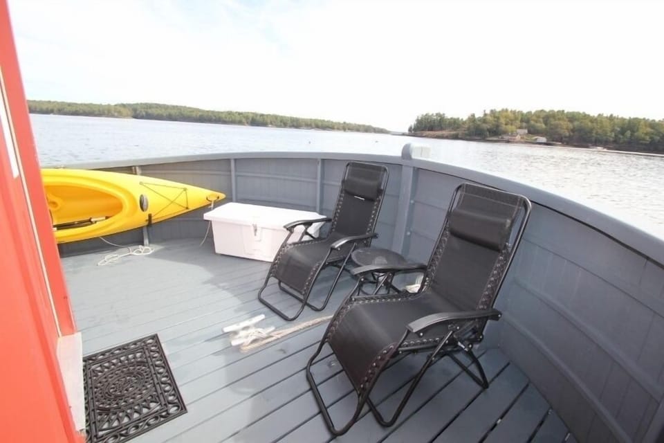 deck space forward of the master bedroom