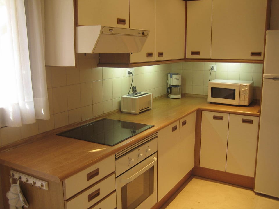 Fully equipped separate kitchen