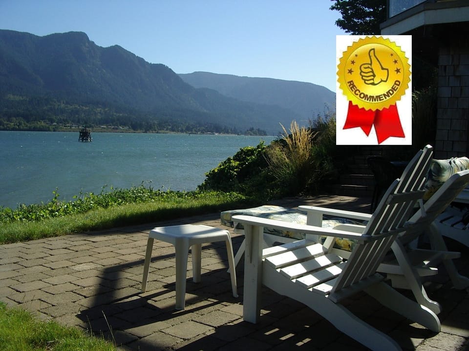 Relax in your front row seat for all the summer sailing competitions! 