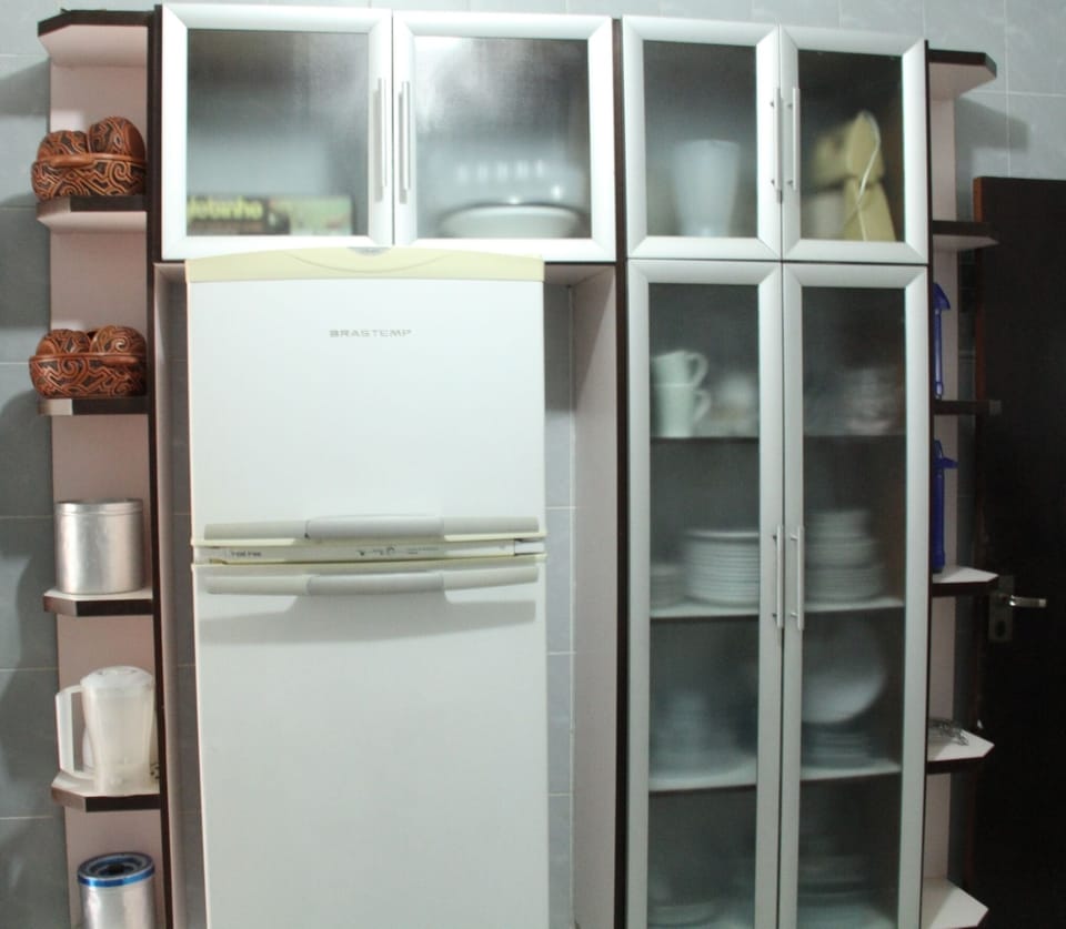 CONDOMINIUM air cond, self parking, pool / jacuzzi heated w / 7 people, sauna UMI Apartment in São Sebastião
