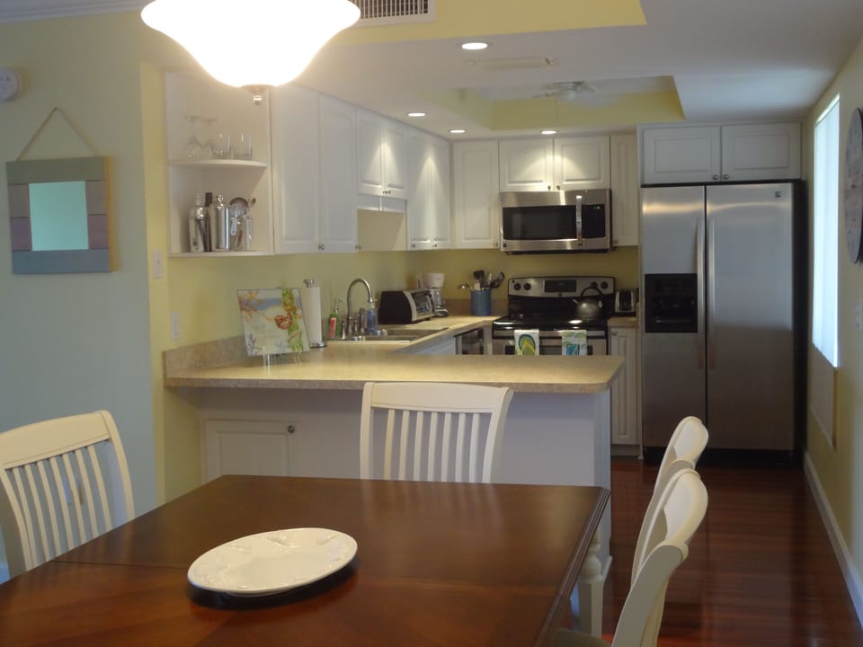New kitchen and appliances June 2012