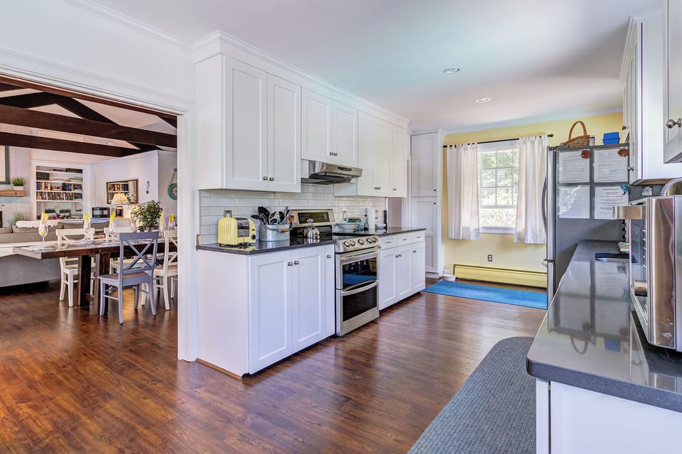The main kitchen with the grilling deck directly attached
