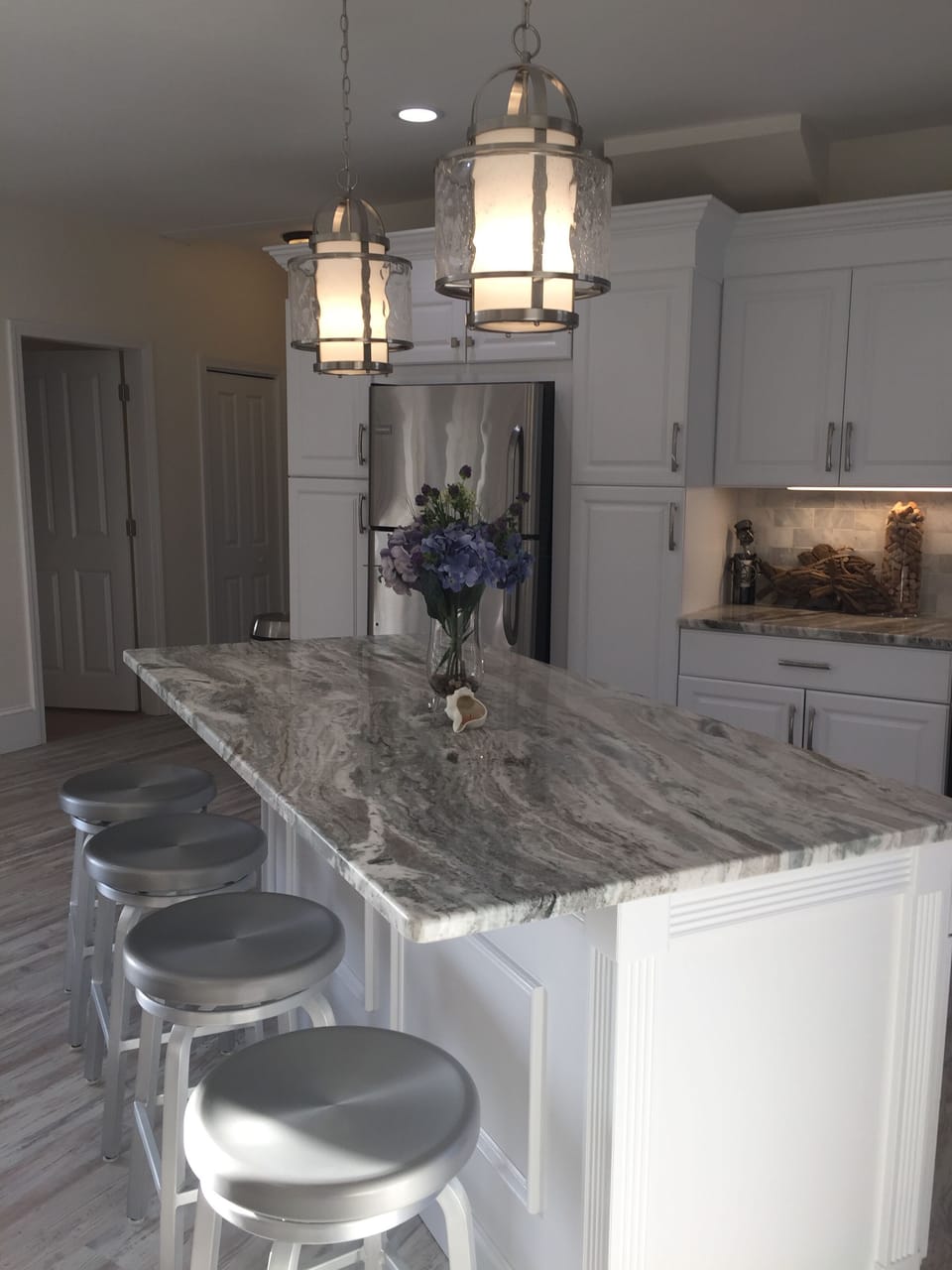 New Kitchen & Granite Island Unit 2
