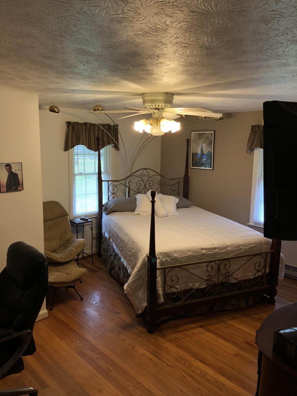 Back Bedroom 1 of 2