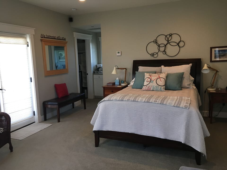 Bedroom/living area 