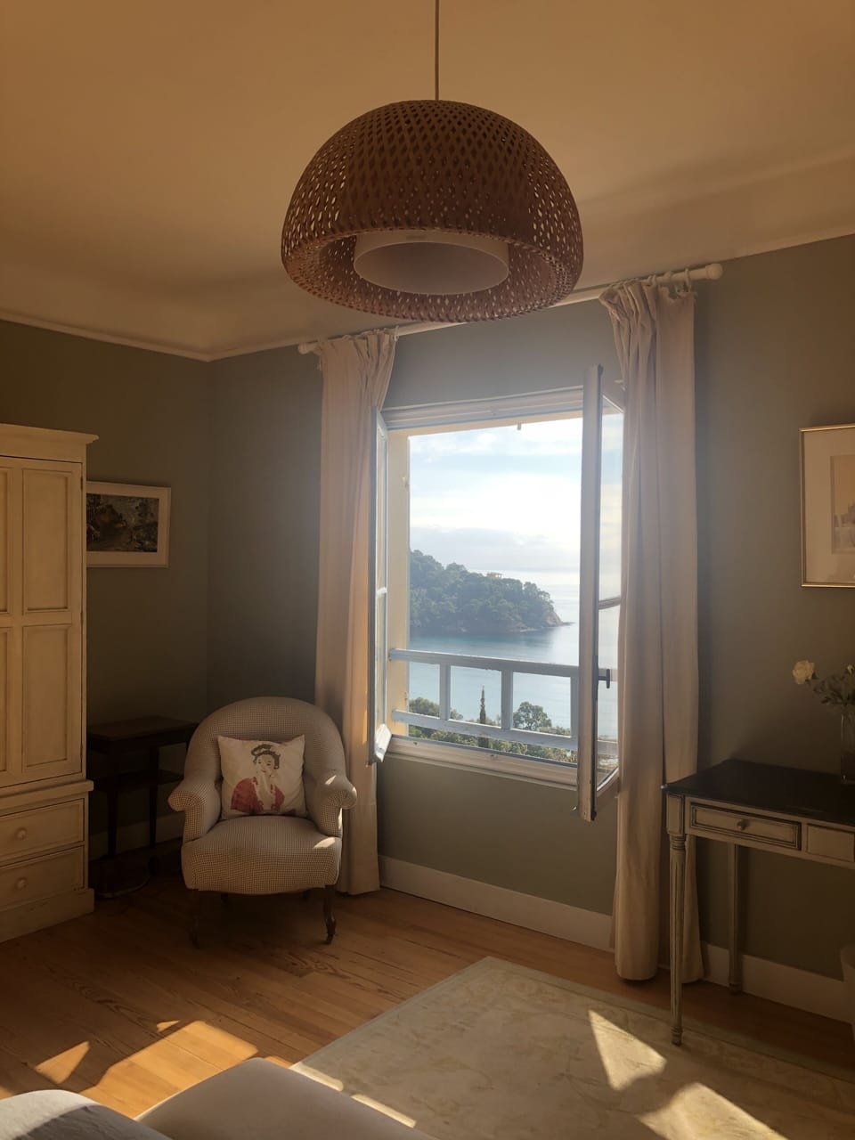 Picture window 