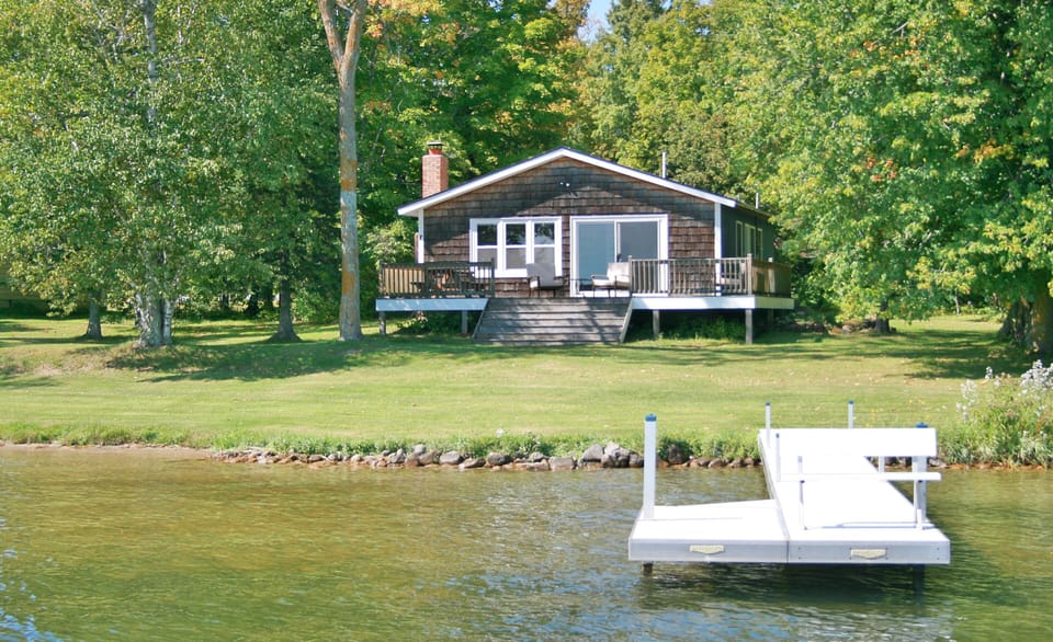 The Cottage -
60 feet from water - level lakeshore!