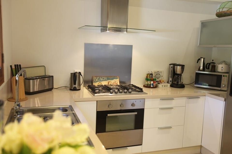 kitchen equipment 