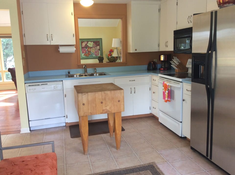 Light-filled kitchen