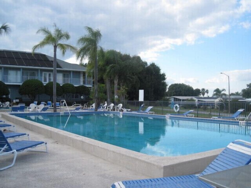 Community Recreation Center