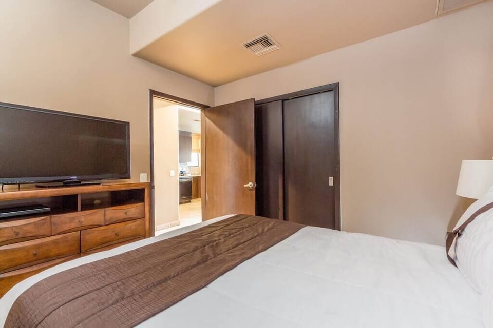 Bedroom (2)