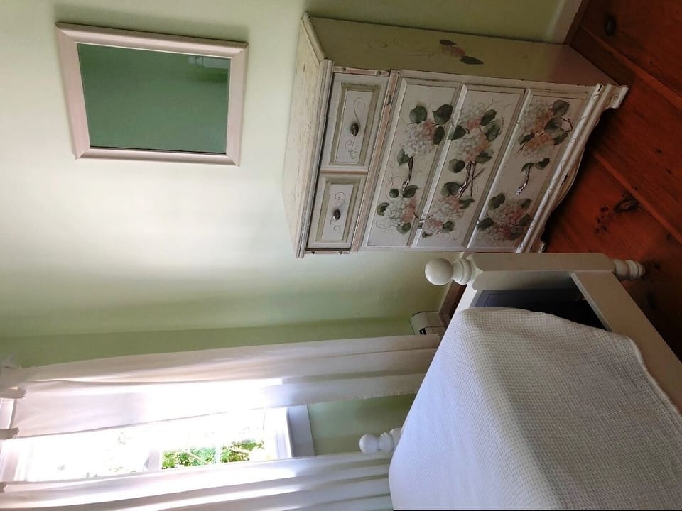 First Floor Bedroom with Two Twins