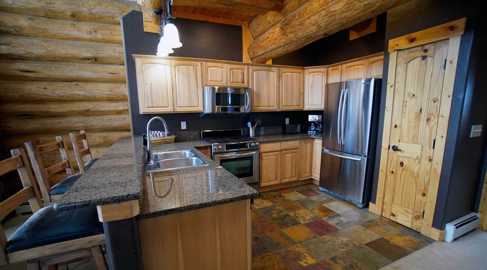 Kitchen has pantry and many appliances large slow cooker, stand mixer, etc...