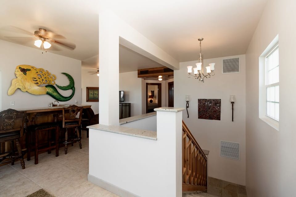 Second living room/stairs