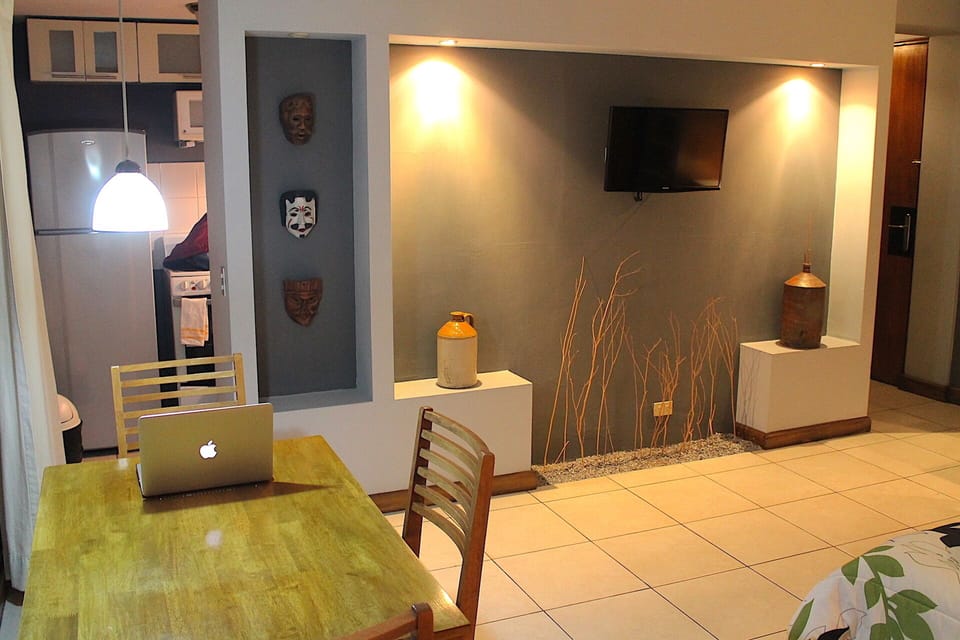 Efficiency Apartment (studio )