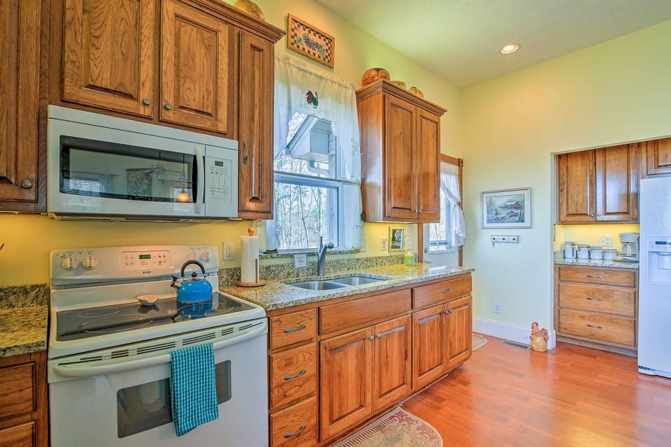 Fully stocked kitchen. 