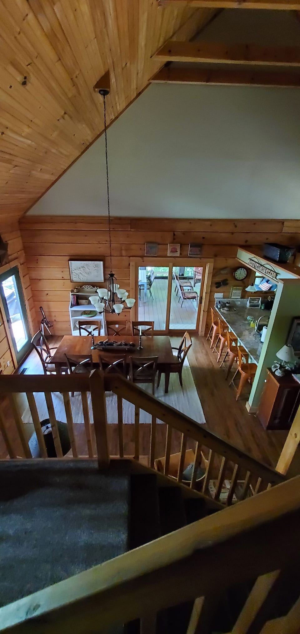 Dining area with table for 8 (10 when using leaf)