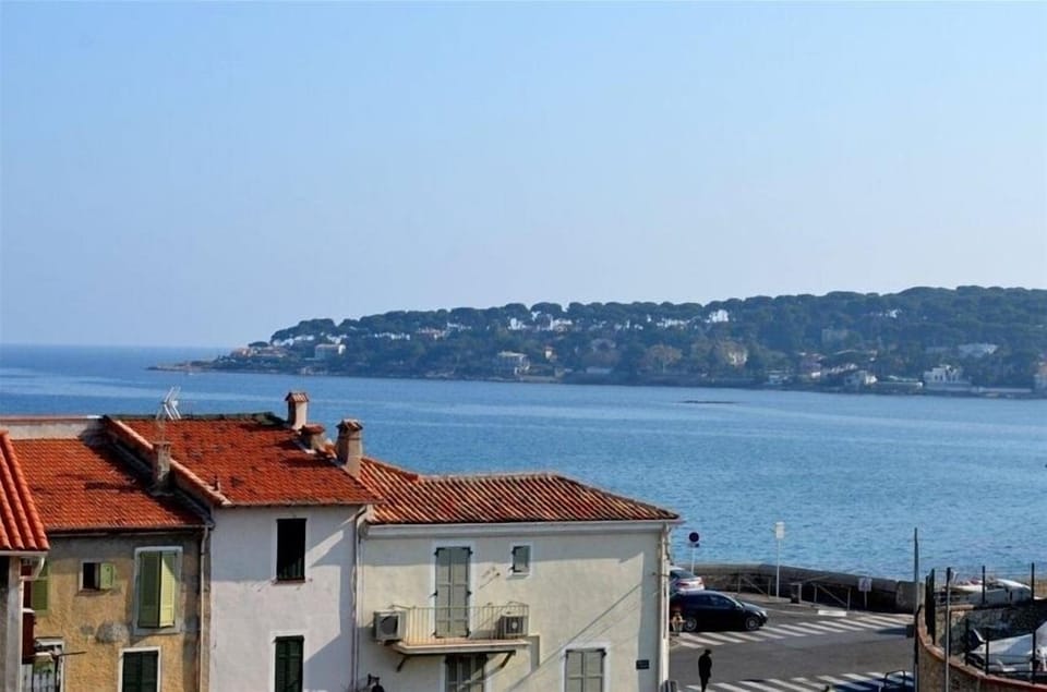 view from the 2nd bedroom 