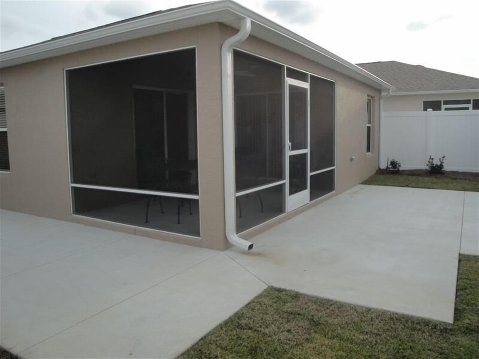 enclosed Lanai