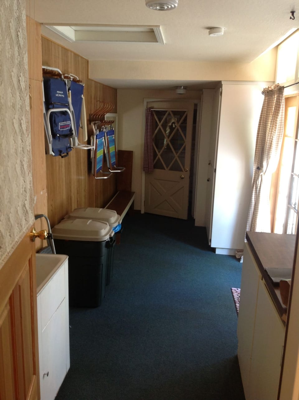 Mud room to laundry room