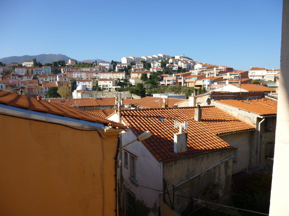 A wider view from the front upper floor bedroom window