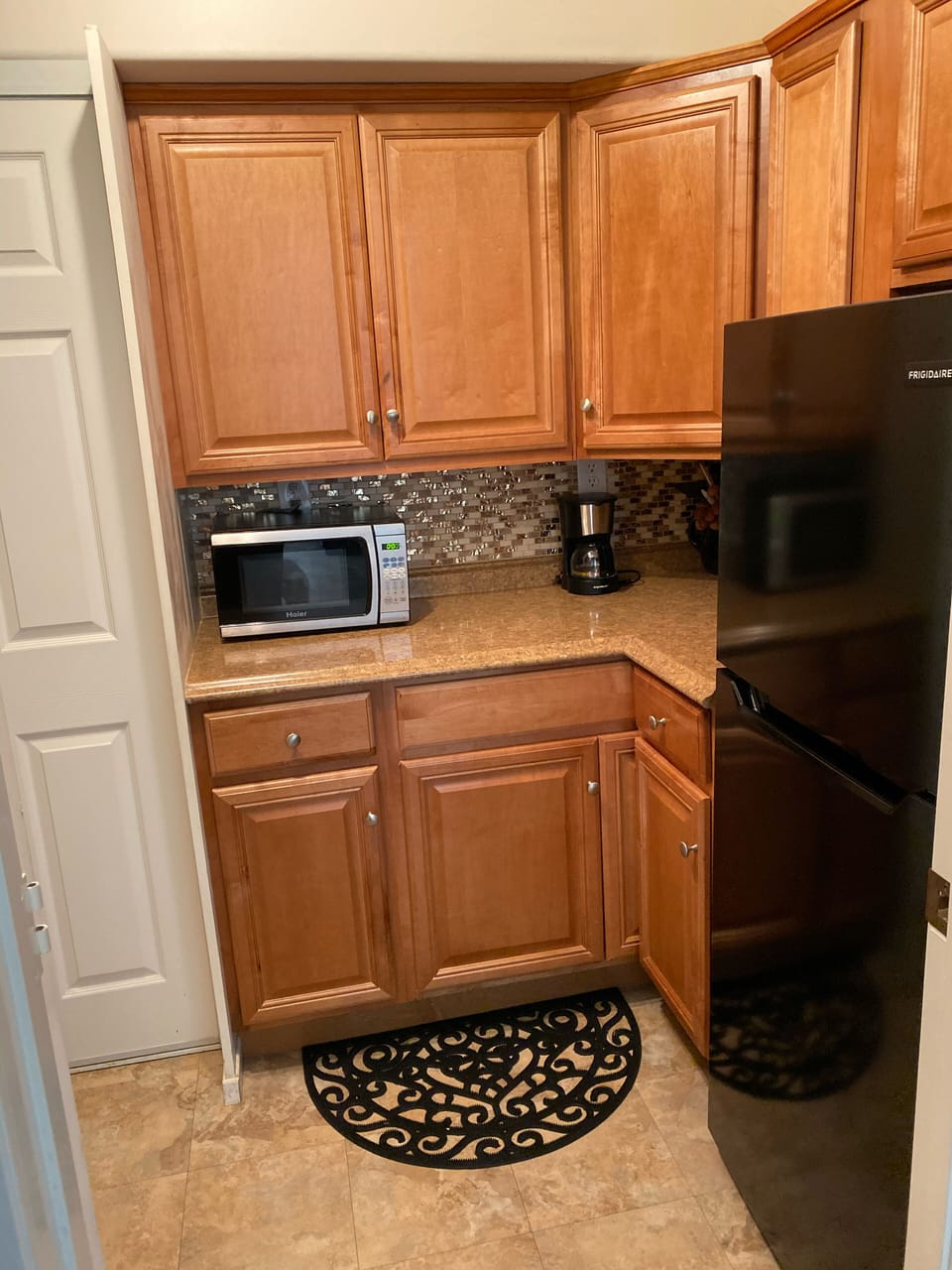 KITCHENETTE - 
FULLY EQUIPPED 