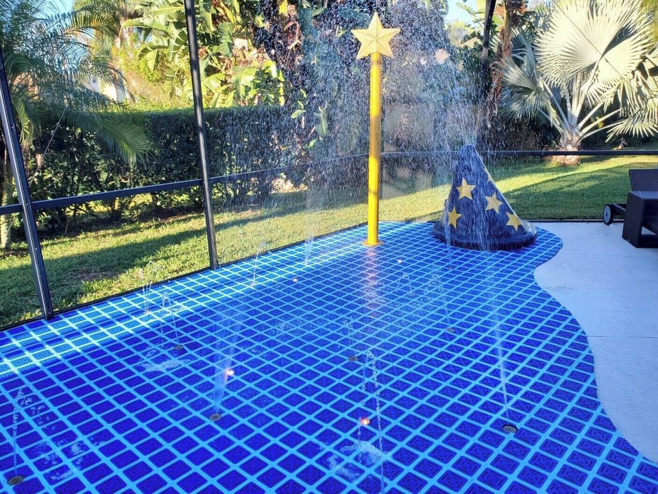 Private splash pad