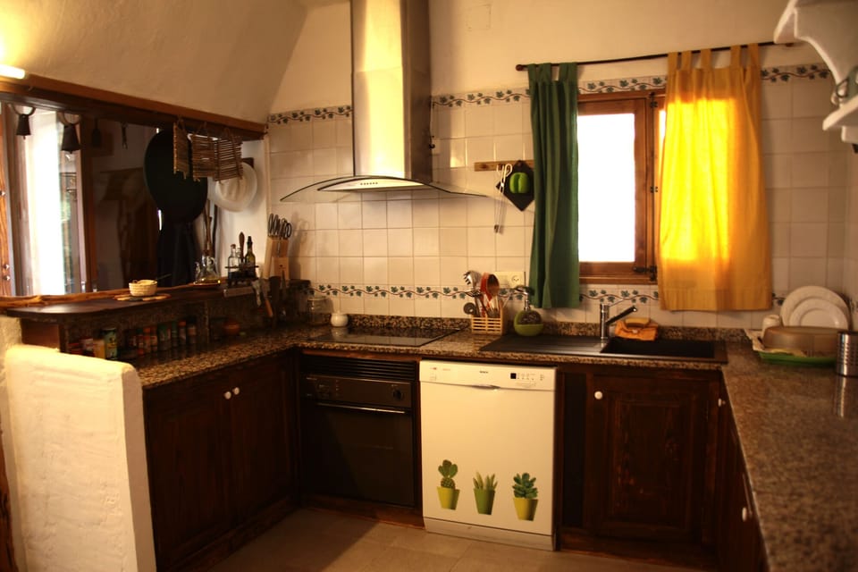 
Kitchen of the house, ground floor.