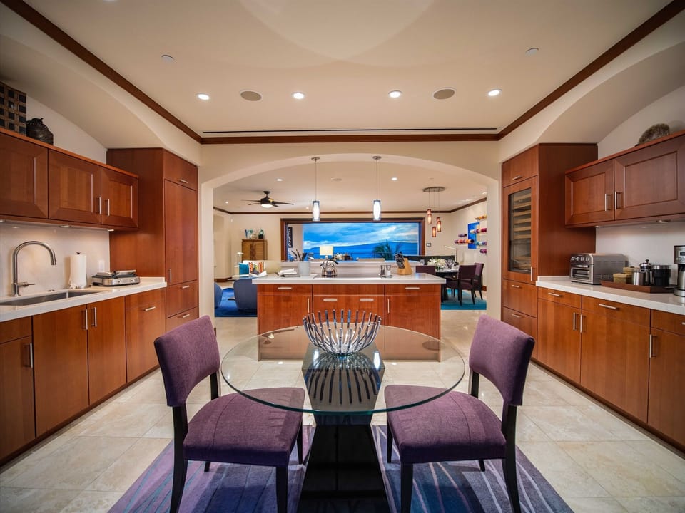 Kitchen with Bar Seating Breakfast Table for Two with Abundant Cooking Supplies