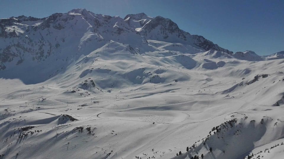 Snow and ski sports