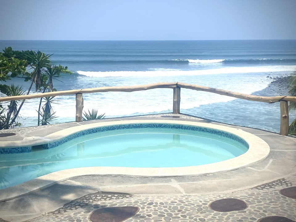 Los Olas En frente 