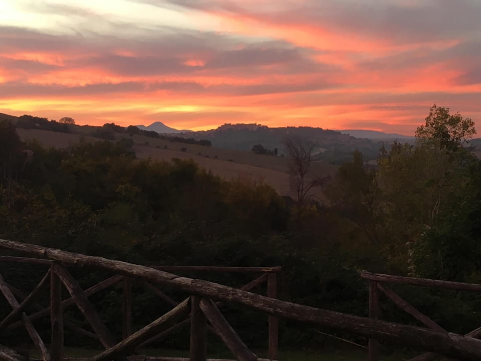 Red sky at night