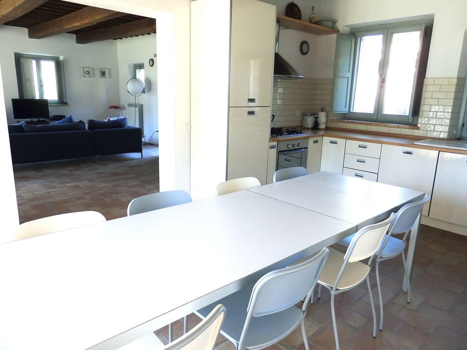 Plenty of seating in the kitchen