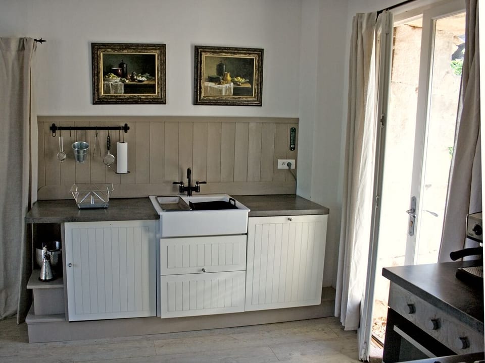Freezer, Sink and Dishwasher