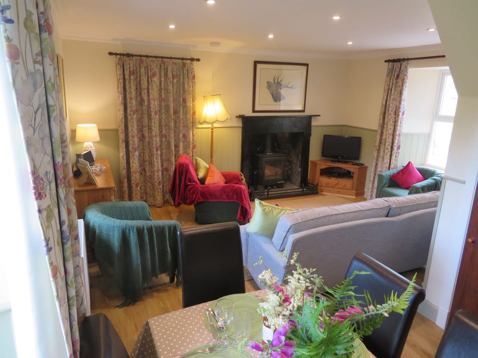 Finchairn Cottage sitting room.