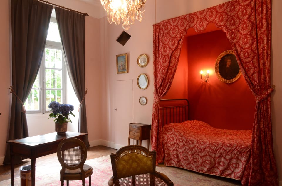 Sphynge bedroom