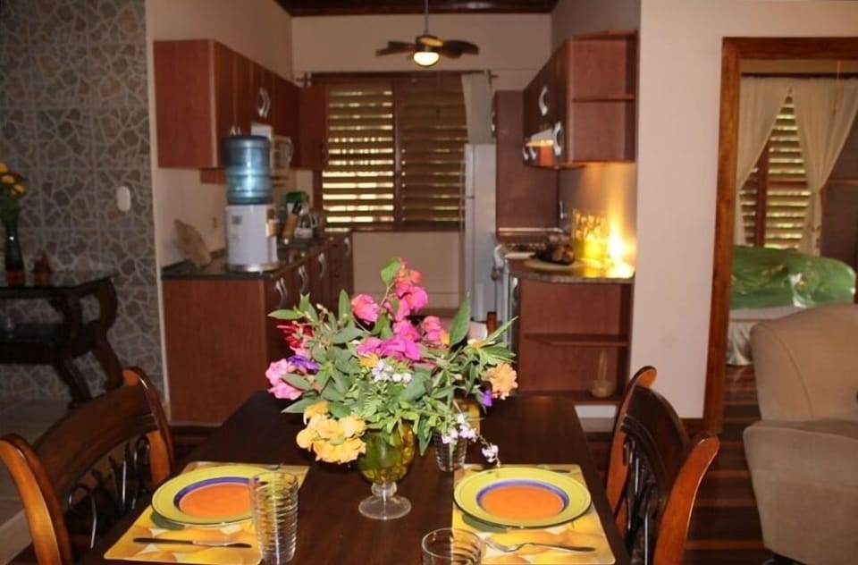 Dining area looking towards the full kitchen.