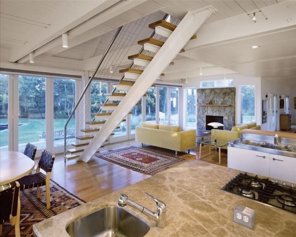 Open plan living and ding room