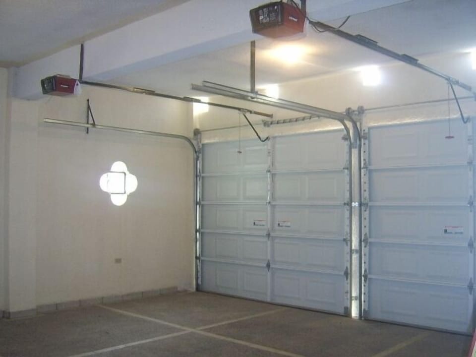 2 car garage (electronic)