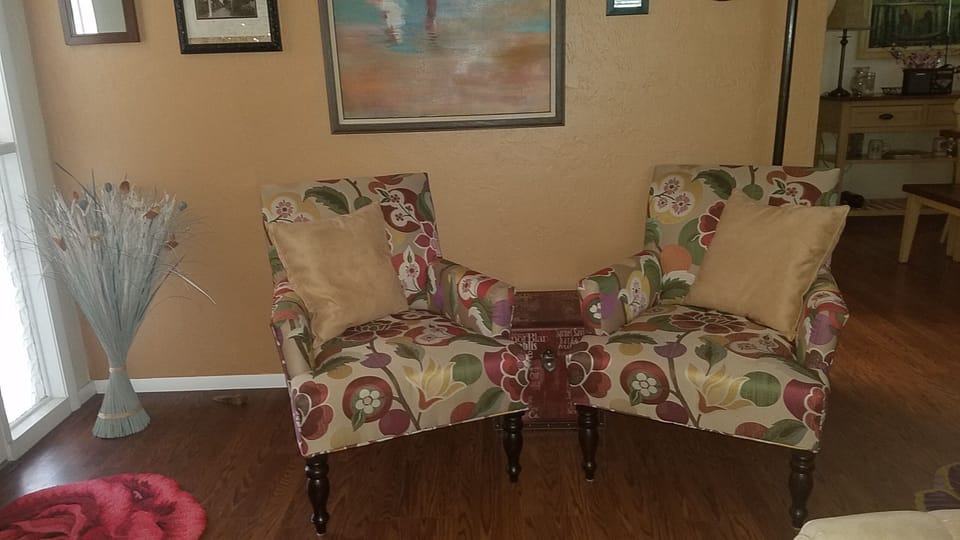 front door to left in Living room