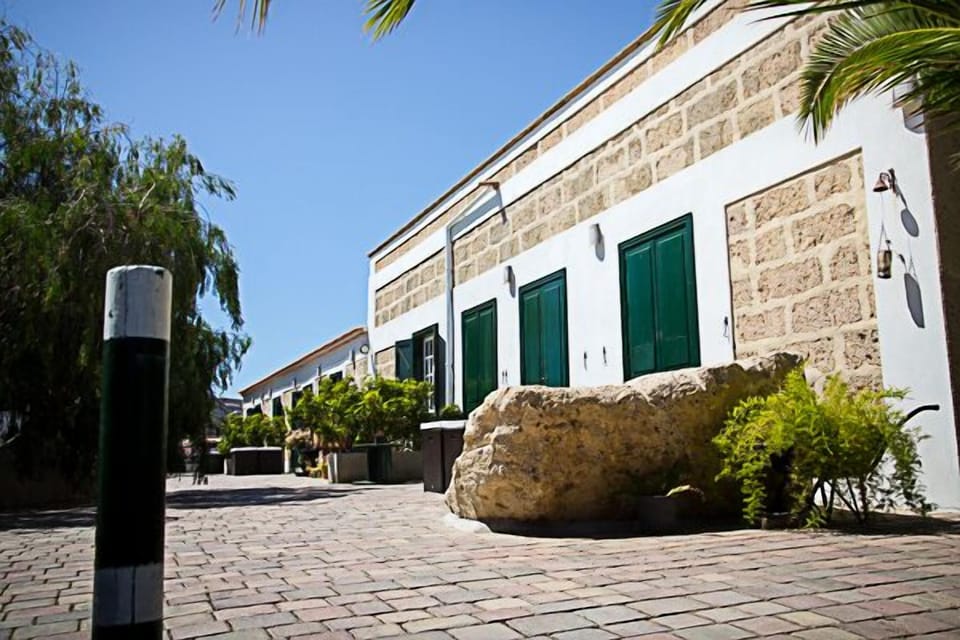 Cottages with identity of Canary Island architecture