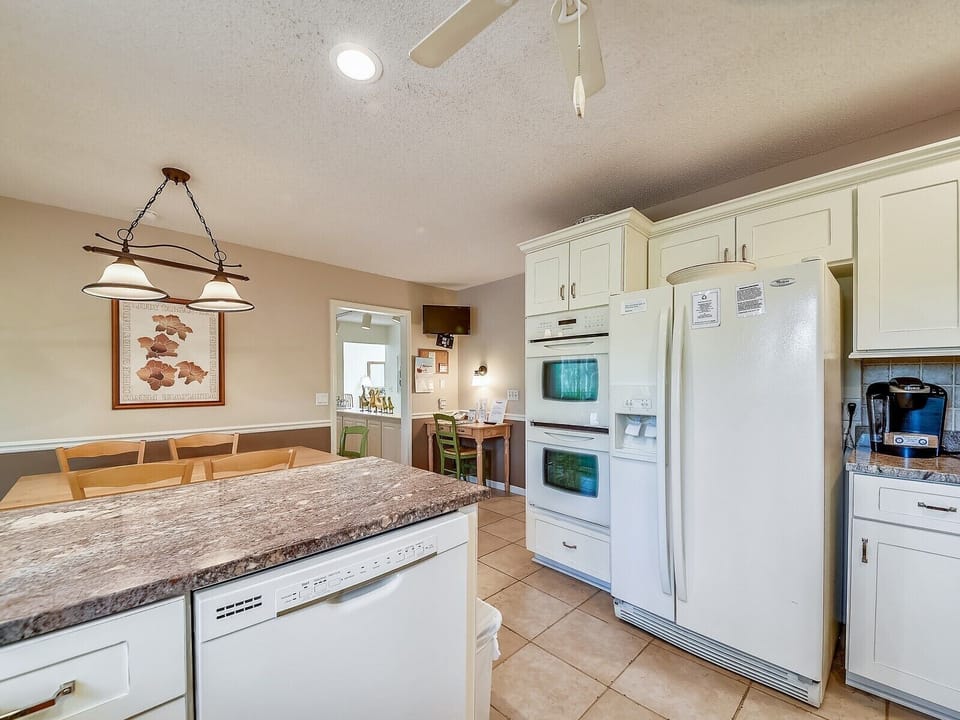 Fully Equipped Kitchen at 4 Audubon Pond