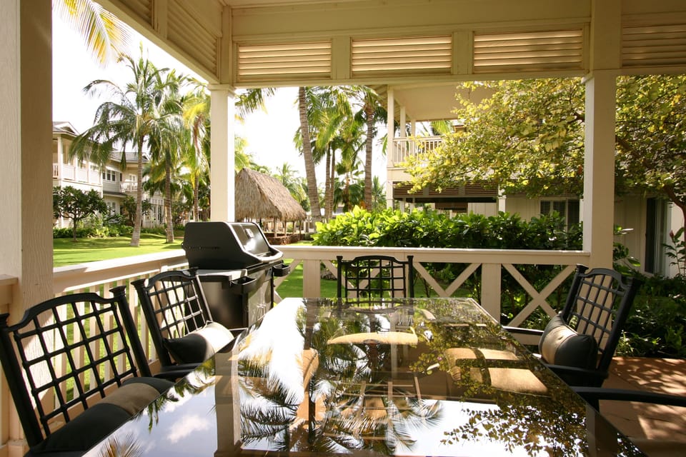 Downstairs Lanai
