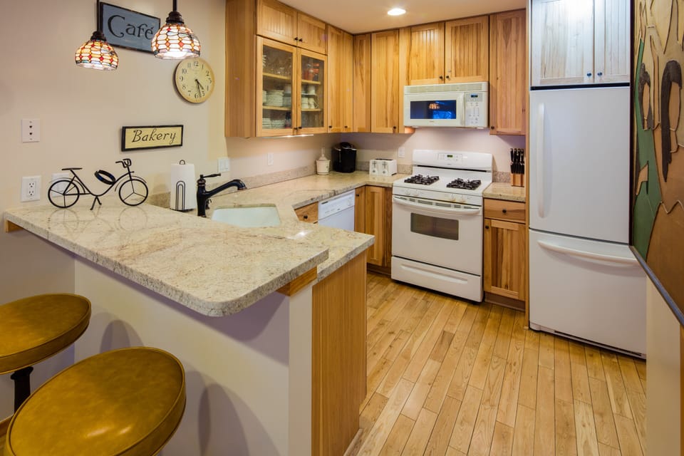 Newer Kitchen with all the bells and whistles, everything you might need to cook