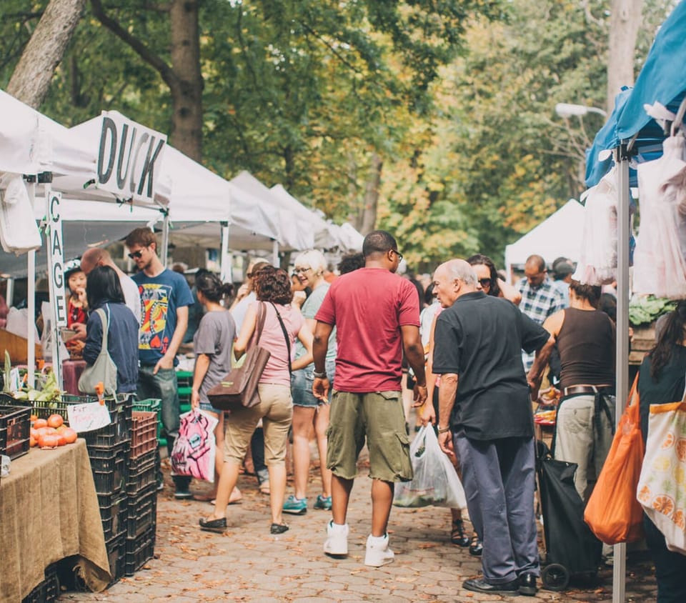 Farmer's market nearby