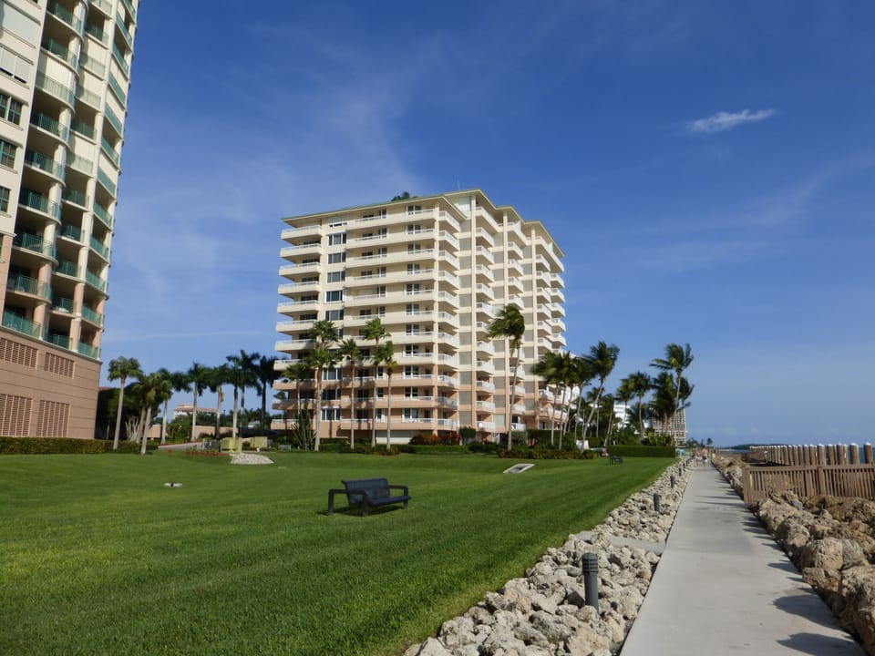 Merida building from walkway to the beach