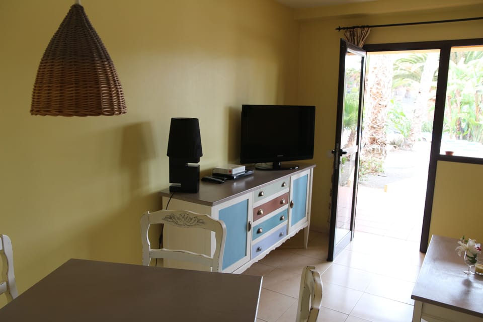 Direct access to the swimming pool