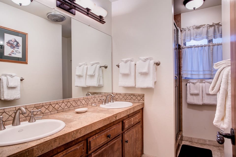 Bathroom 2 with shower - downstairs