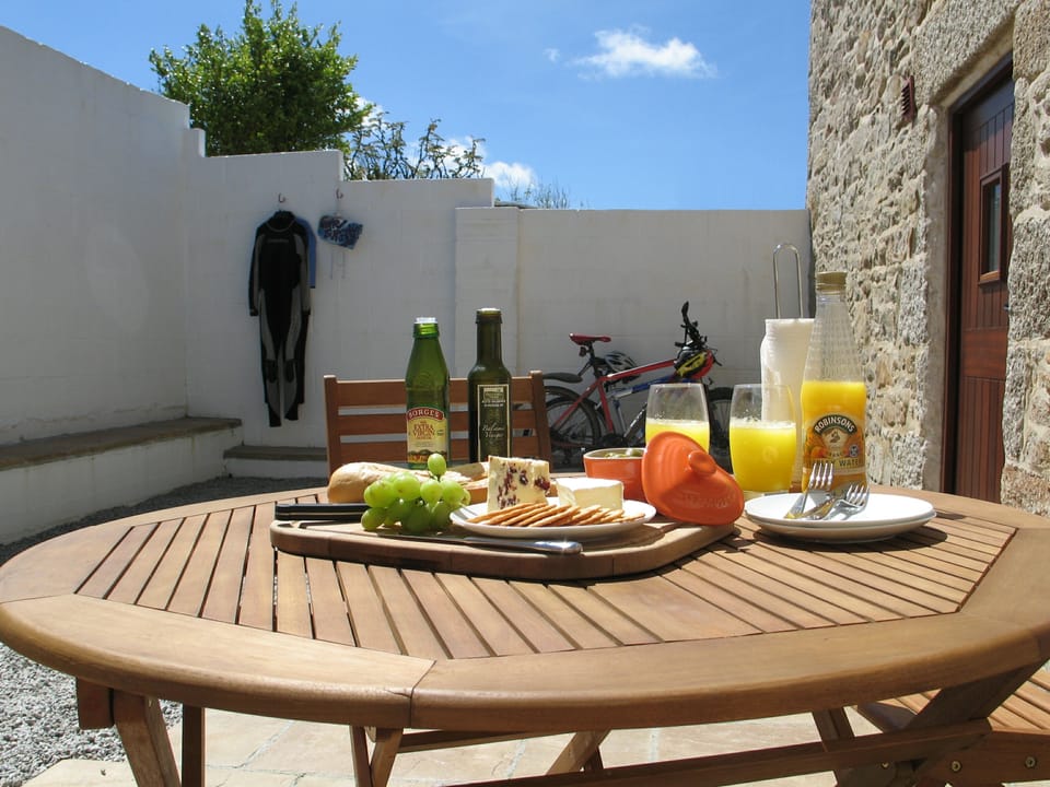 Rear Courtyard to enjoy morning sun.