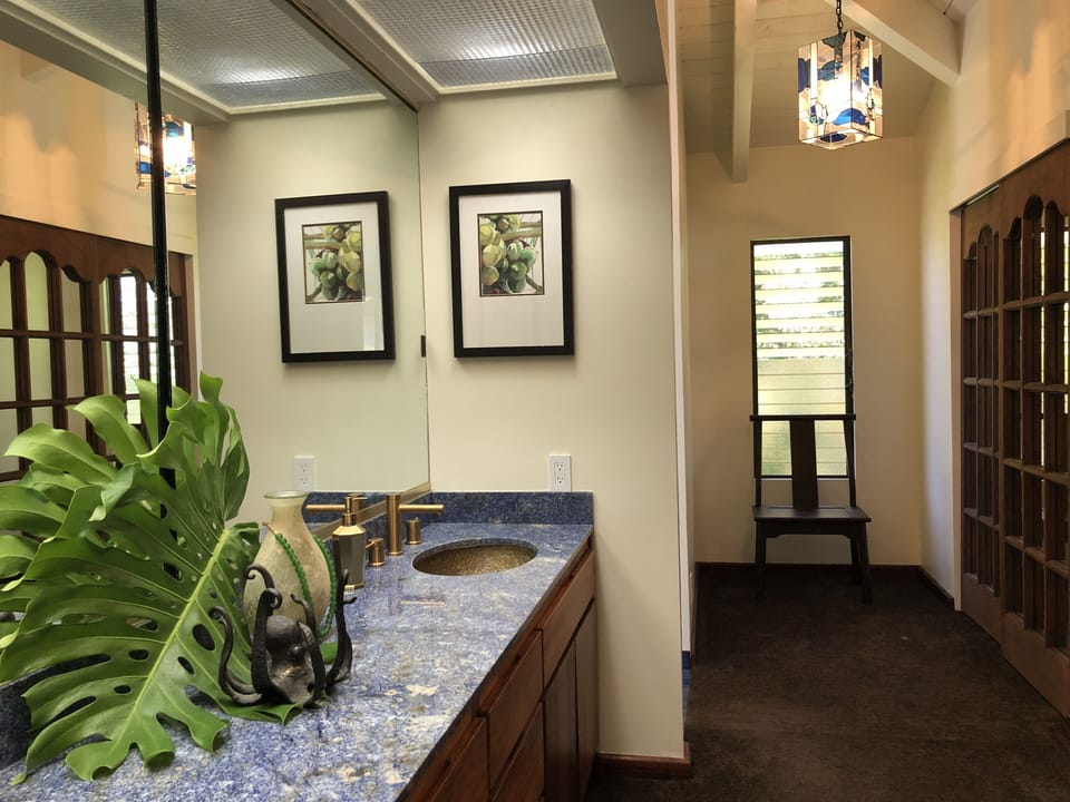 Large dressing area in master ensuite